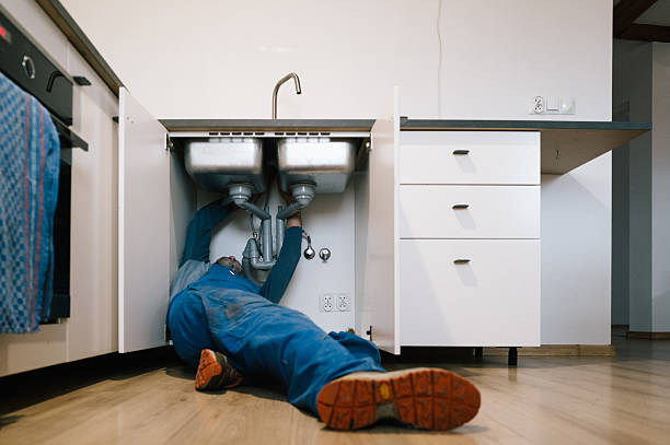 Professional Emergency Plumber technician working in Newcastle, UT
